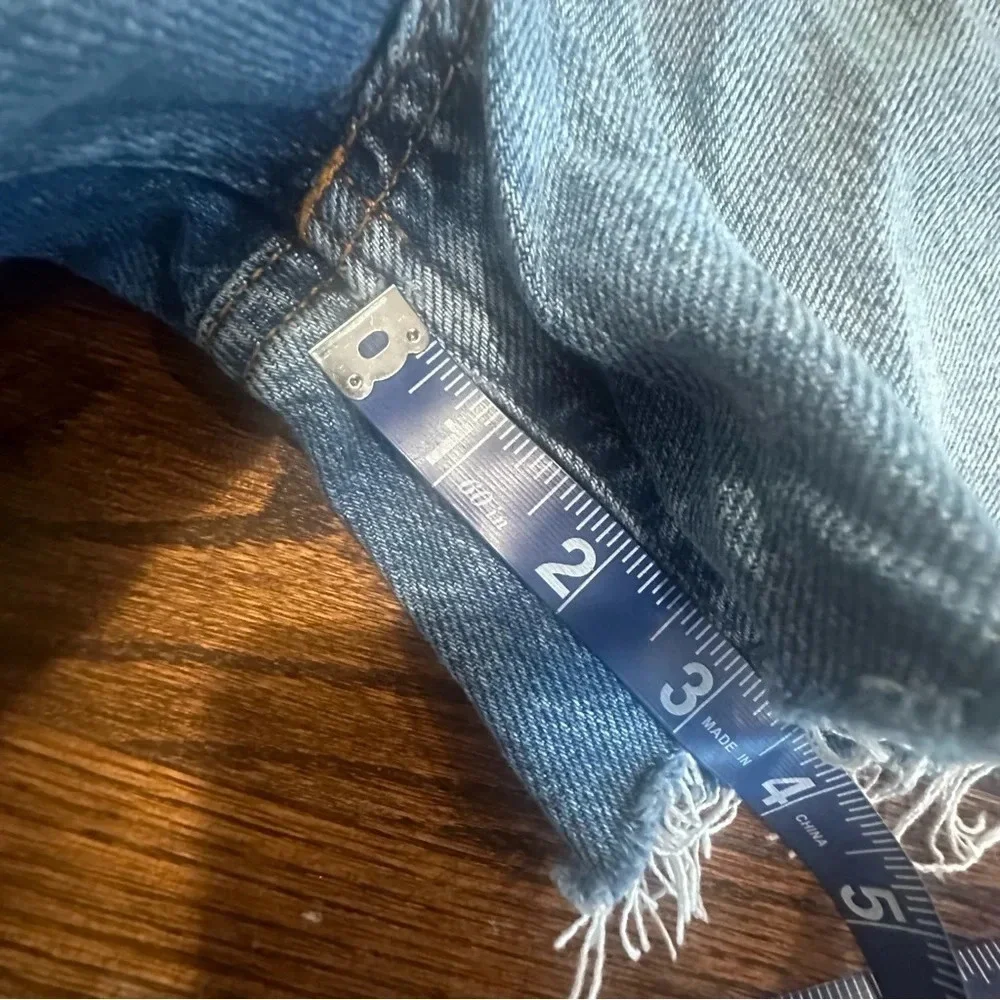 Zara 90’s Denim Bermuda Shorts size 6. Bloggers Favorite  1230 - Picture 8 of 12